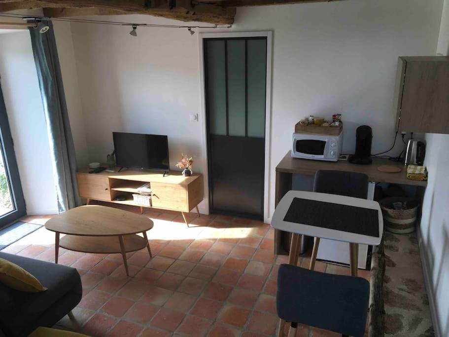 Logement Agreable A La Campagne Saint-Symphorien  Экстерьер фото